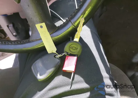 2006 Chevrolet Silverado K1500 из США, поврежденный, VIN 1GCEK19B16Z288741